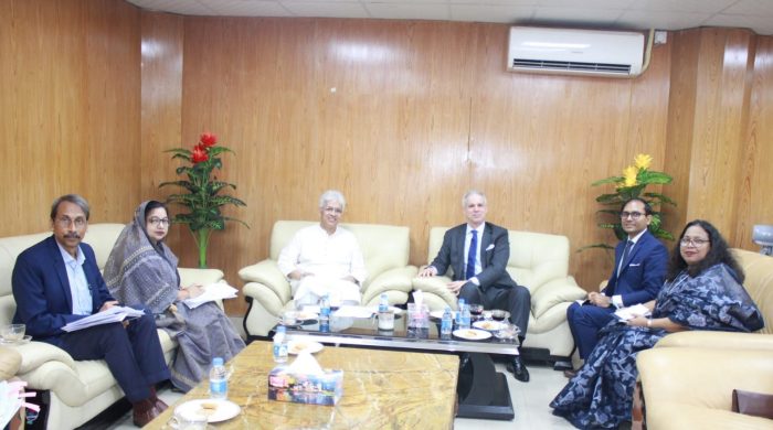 শিল্প মন্ত্রণালয়ের উপদেষ্টার সাথে সুইজারল্যান্ডের রাষ্ট্রদূতের সাক্ষাৎ