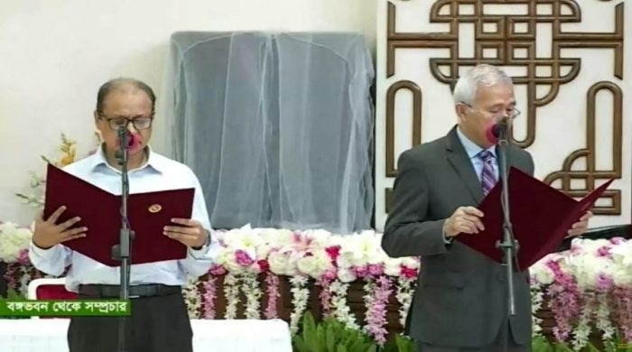 শপথ নিলেন অন্তর্বর্তী সরকারের আরও দুই উপদেষ্টা