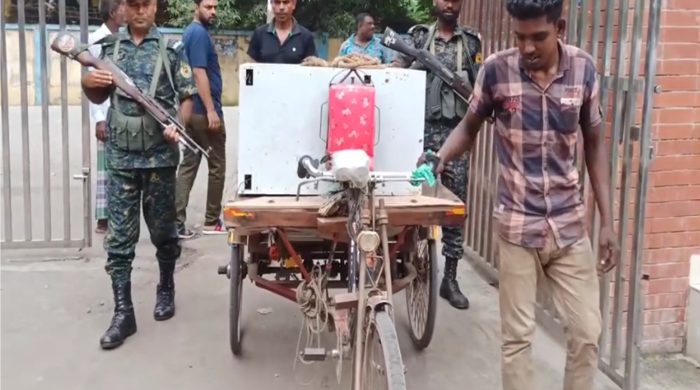 সাতক্ষীরা পুলিশ কমিউনিটি ব্যাংকের এটিএম বুথ বিনেরপোতা থেকে উদ্ধার