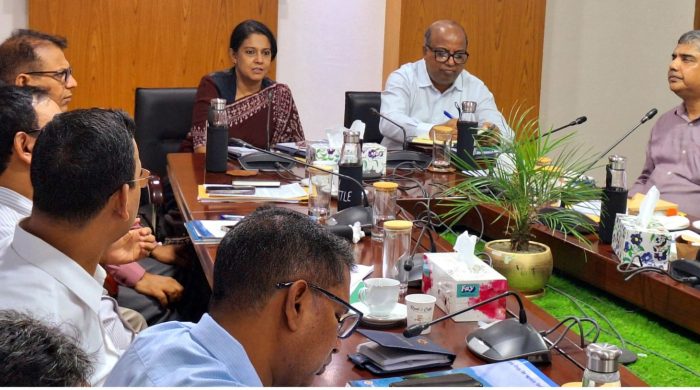 উজানের দেশগুলোর কাছে বন্যা পূর্বাভাসের তথ্য চাইবে বাংলাদেশ : পানি সম্পদ উপদেষ্টা